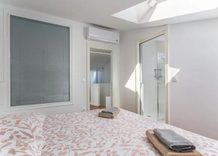 Apartment In Novigrad Mit Whirlpool By Interhome