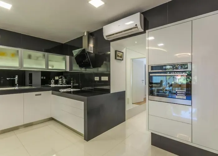 In Novigrad Mit Whirlpool By Interhome *