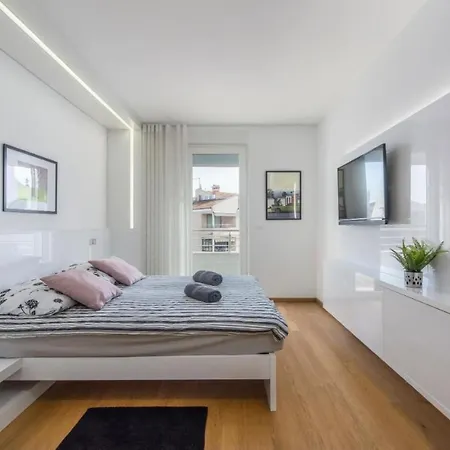 Apartment In Novigrad Mit Whirlpool By Interhome Novigrad Istria