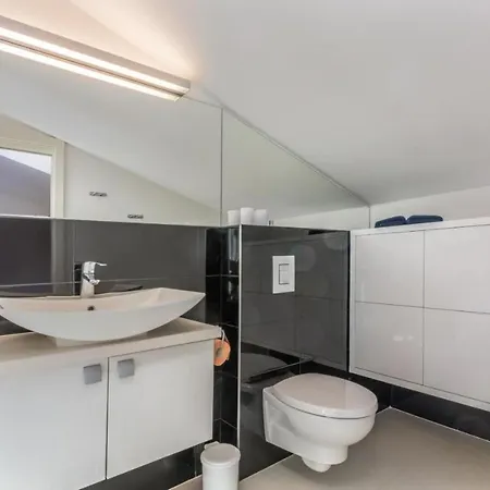 In Novigrad Mit Whirlpool By Interhome *