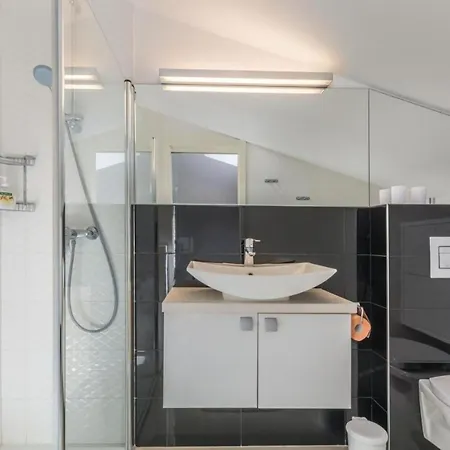 In Novigrad Mit Whirlpool By Interhome Apartment