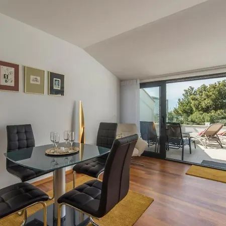 In Novigrad Mit Whirlpool By Interhome Novigrad Istria